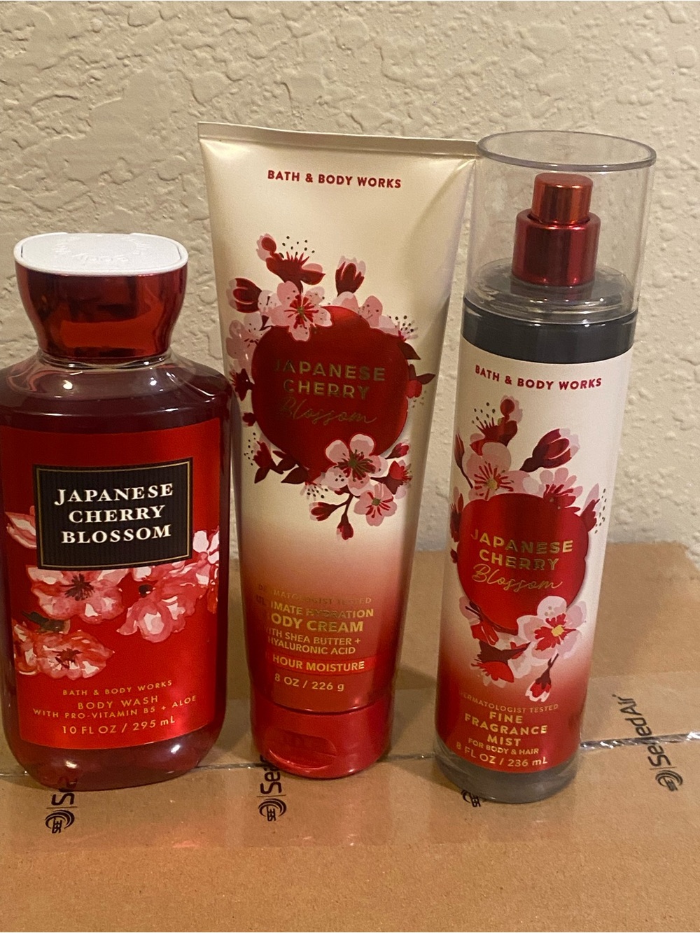 Bath & Body Works Japanese Cherry Blossom Set - Red & White